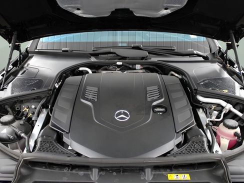 Used 2025 Mercedes-Benz S 580 4MATIC Sedan image 42