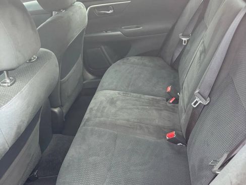 Used 2015 Nissan Altima 2.5 S w/ Power Driver Seat Package FWD image 4