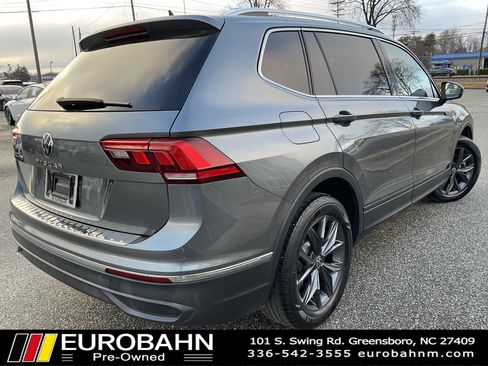 Used 2022 Volkswagen Tiguan SE image 5