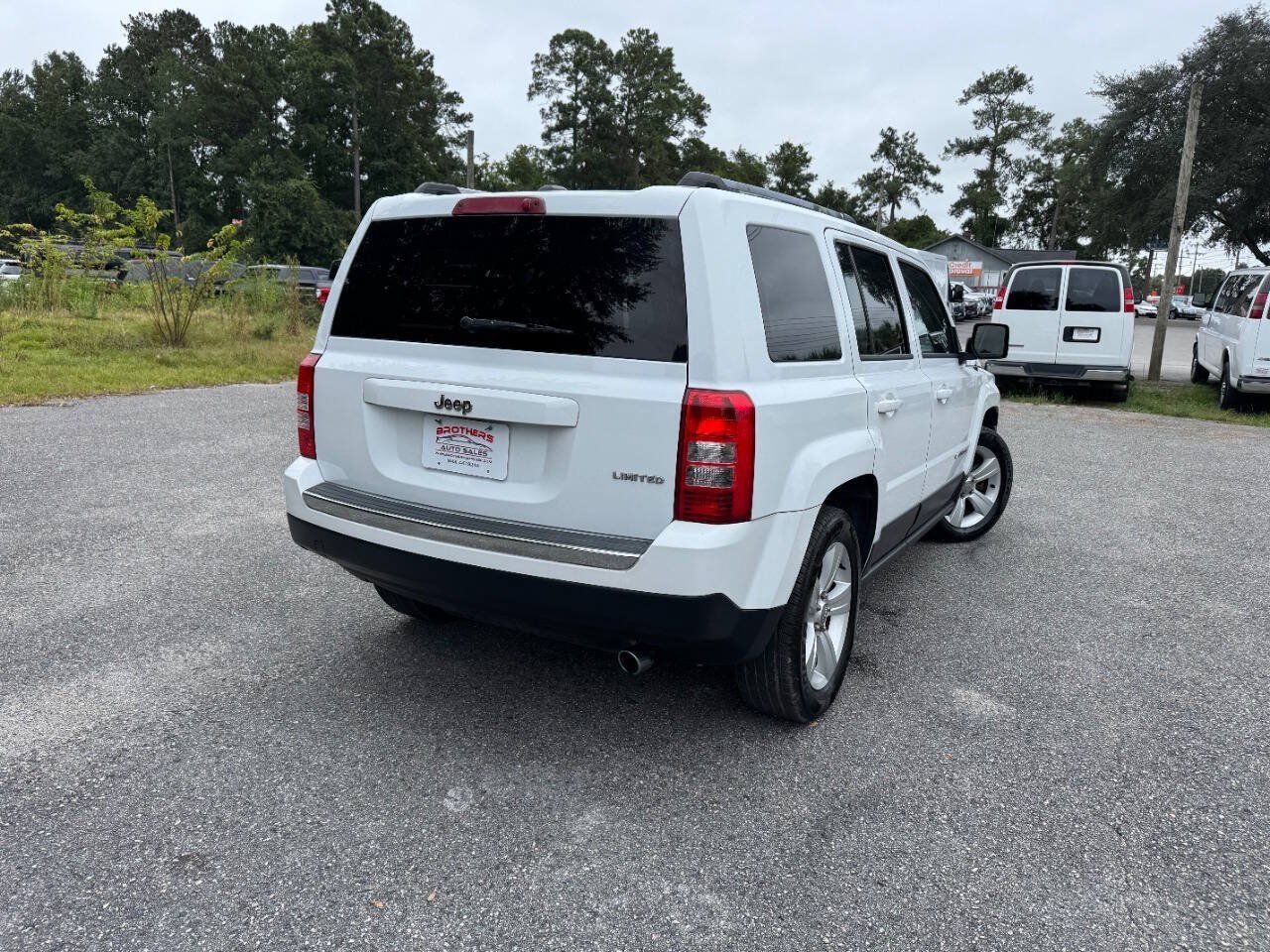 Used 2014 Jeep Patriot Limited FWD image 36