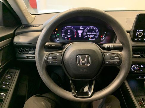 Used 2023 Honda Accord EX image 24