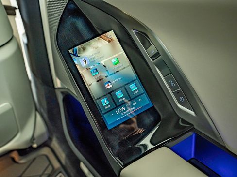 Used 2024 BMW i7 eDrive50 RWD image 37