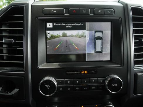 Used 2019 Ford Expedition Platinum RWD image 17