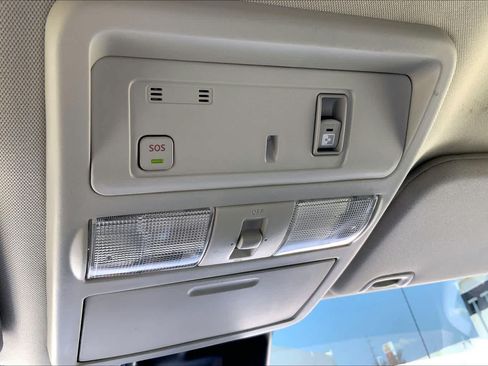 Used 2021 Nissan Titan SV w/ SV Convenience Package AWD/4WD image 34