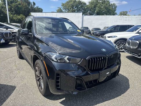 Used 2024 BMW X5 xDrive40i w/ M Sport Package AWD/4WD image 2