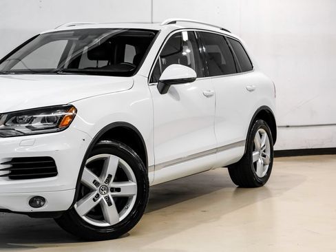 Used 2014 Volkswagen Touareg VR6 AWD/4WD image 7