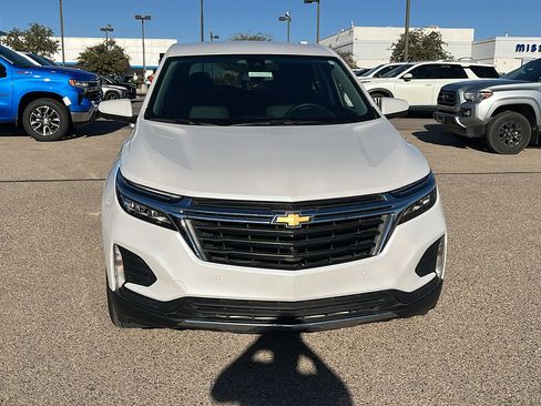 Certified 2024 Chevrolet Equinox LT image 2