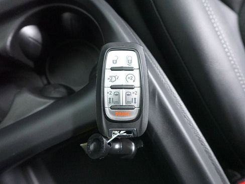 New 2026 Chrysler Pacifica Select w/ S Appearance Package FWD image 33