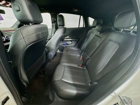 Used 2021 Mercedes-Benz GLA 250 image 27