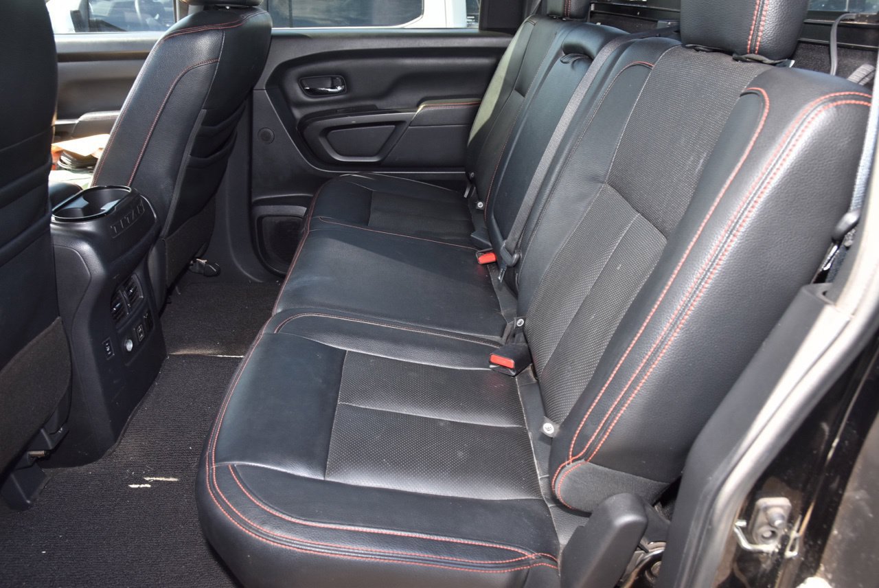 Used 2021 Nissan Titan PRO-4X w/ Pro-4x Convenience Package AWD/4WD image 11