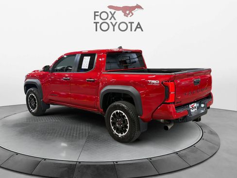 Used 2025 Toyota Tacoma TRD Off-Road w/ TRD Off Road Upgrade Package AWD/4WD image 3