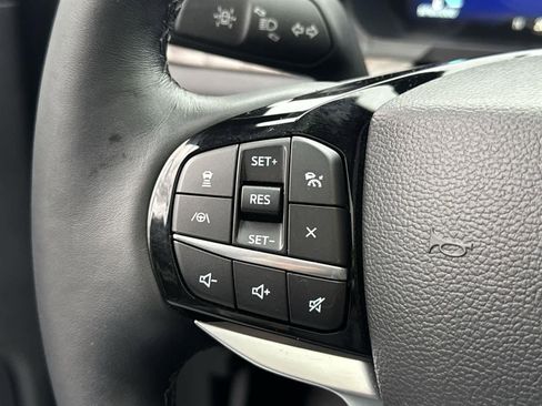 Used 2022 Ford Explorer Platinum w/ Equipment Group 601A image 19