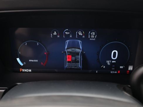 New 2025 Ford F250 Platinum w/ FX4 Off-Road Package image 4