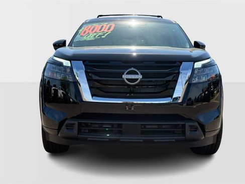 New 2025 Nissan Pathfinder SV image 9
