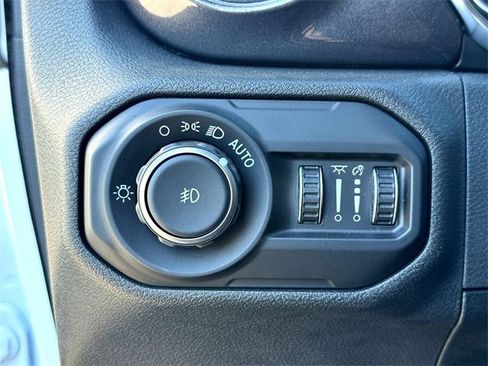 Used 2021 Jeep Wrangler Unlimited Rubicon image 17