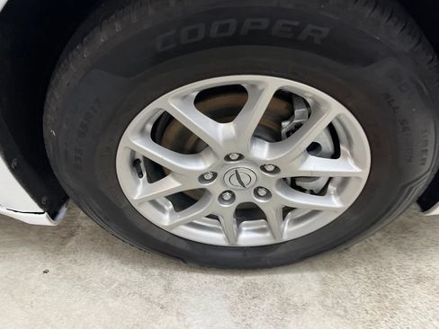 Used 2023 Chrysler Voyager LX FWD image 38