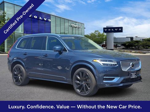 Certified 2023 Volvo XC90 B5 Plus w/ Protection Package Premier AWD/4WD image 1