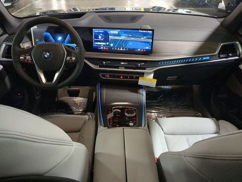 New 2026 BMW X5 xDrive50e w/ Premium Package image 16