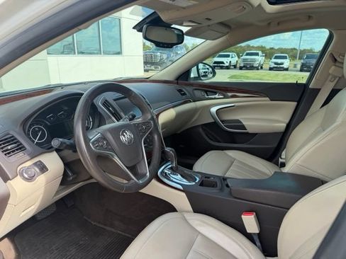 Used 2016 Buick Regal Premium FWD image 7