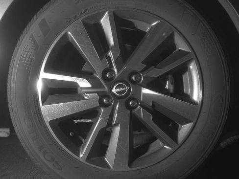 Used 2025 Nissan Versa SV FWD image 16