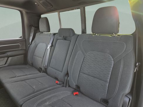 Used 2025 RAM 1500 Big Horn AWD/4WD image 17