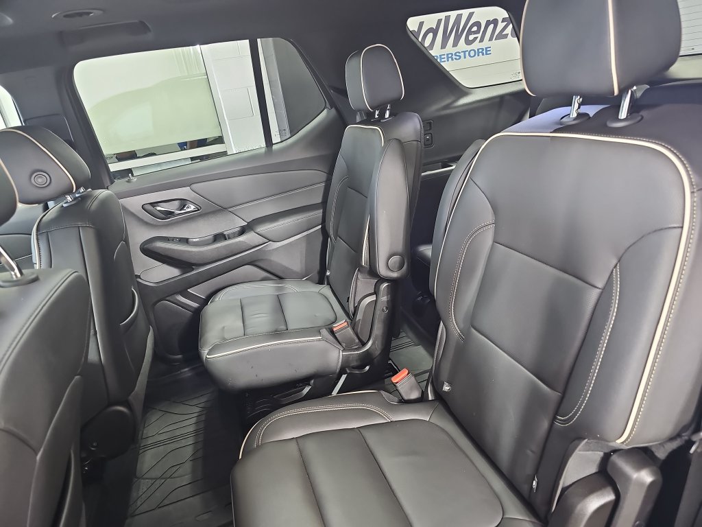 Certified 2023 Chevrolet Traverse Premier w/ Redline Edition AWD/4WD image 19