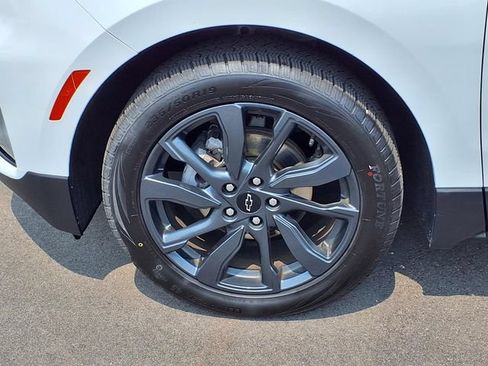 Used 2022 Chevrolet Equinox RS FWD image 28