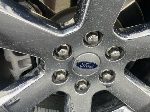 Used 2023 Ford F150 Lariat w/ Equipment Group 502A High AWD/4WD image 9