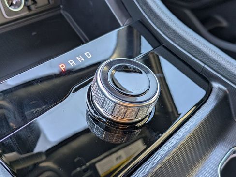 New 2025 Jeep Grand Cherokee Altitude image 21