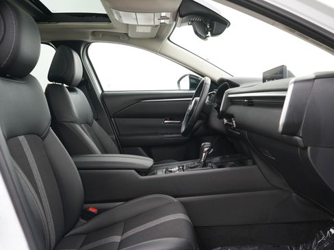 Certified 2025 MAZDA CX-50 AWD 2.5 S w/ Premium Package image 11
