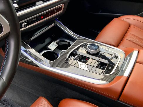 Certified 2025 BMW X7 M60i image 16