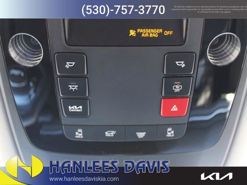 New 2026 Kia Carnival EX image 29