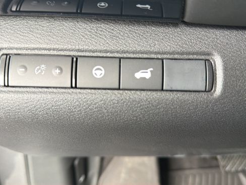 New 2026 Nissan Pathfinder SV w/ SV Premium Package AWD/4WD image 23
