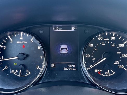 Used 2017 Nissan Rogue Sport SV image 19