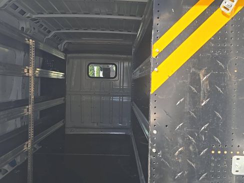 Used 2024 RAM ProMaster 2500 FWD image 7