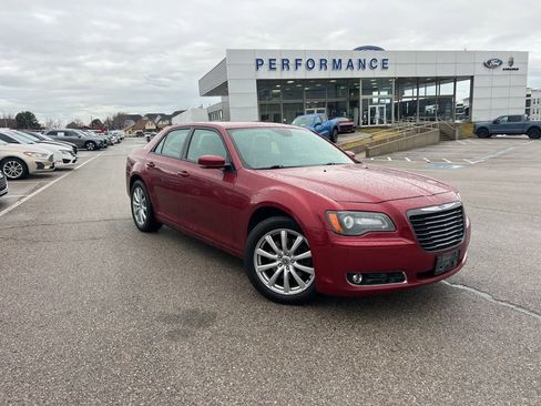 Used 2014 Chrysler 300 S w/ Luxury Group image 1