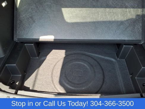 Used 2026 Chevrolet Equinox LT AWD/4WD image 10