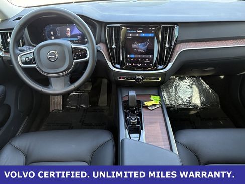 Certified 2025 Volvo V60 B5 Cross Country Plus image 12