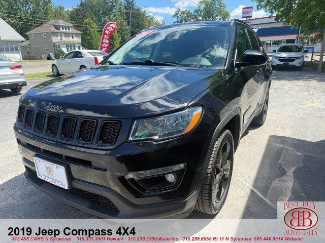 Used 2019 Jeep Compass Latitude AWD/4WD image 3