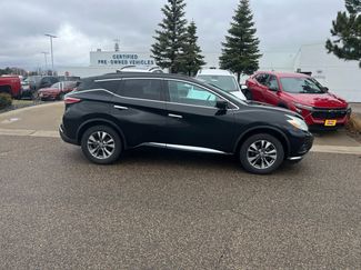 Used 2017 Nissan Murano SV video 2