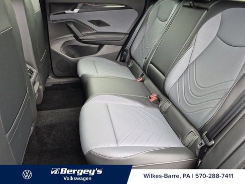 Certified 2026 Volkswagen Tiguan SE R-Line AWD/4WD image 25
