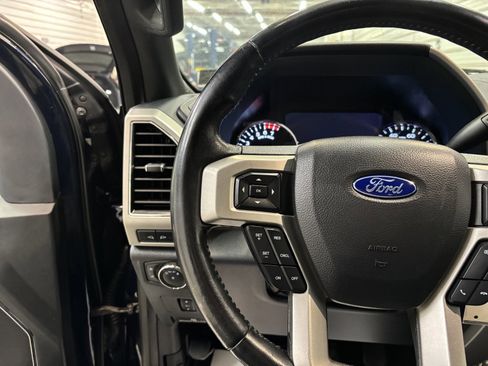 Used 2022 Ford F350 Lariat image 14