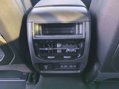 New 2026 Jeep Grand Cherokee Altitude AWD/4WD image 28