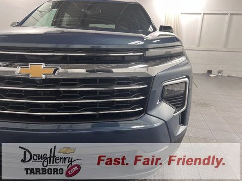 New 2026 Chevrolet Traverse LT w/ Driver Confidence Package image 13