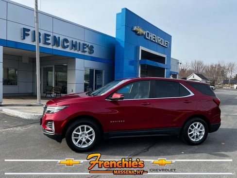 Used 2023 Chevrolet Equinox LT AWD/4WD image 1