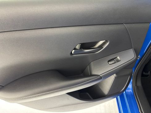 Used 2025 Nissan Sentra SV FWD image 21