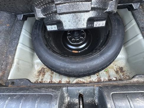 Used 2018 Honda Accord Touring image 19