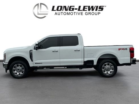 Used 2025 Ford F250 Lariat w/ Chrome Package image 2