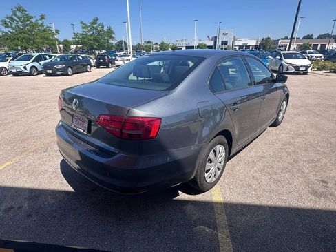 Used 2015 Volkswagen Jetta S FWD image 5