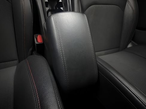Used 2025 Jeep Compass Trailhawk AWD/4WD image 16